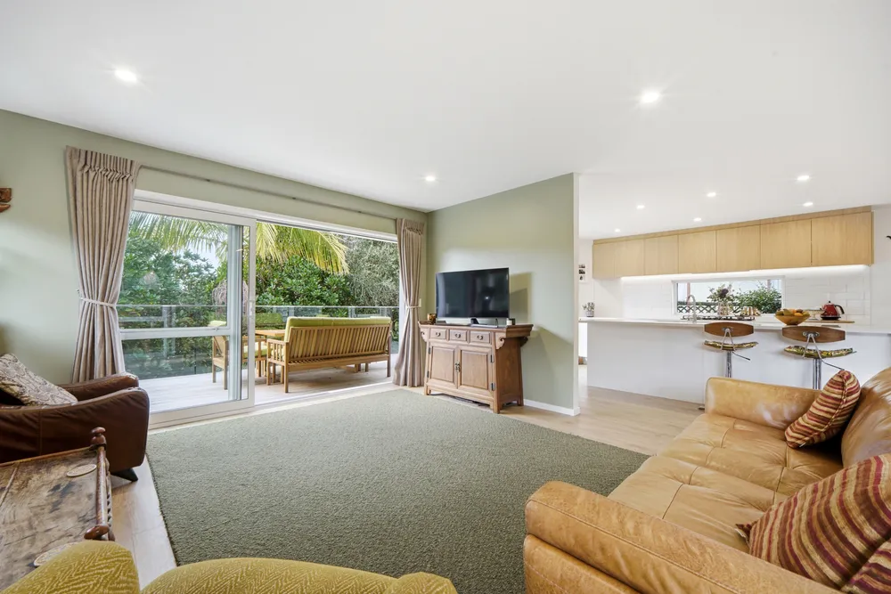 Photos of 11A Langana Avenue