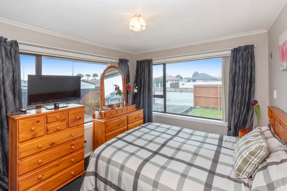 Photos of 409A Main North Road
