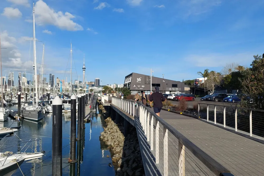 Photos of 402/85 Customs Street West
