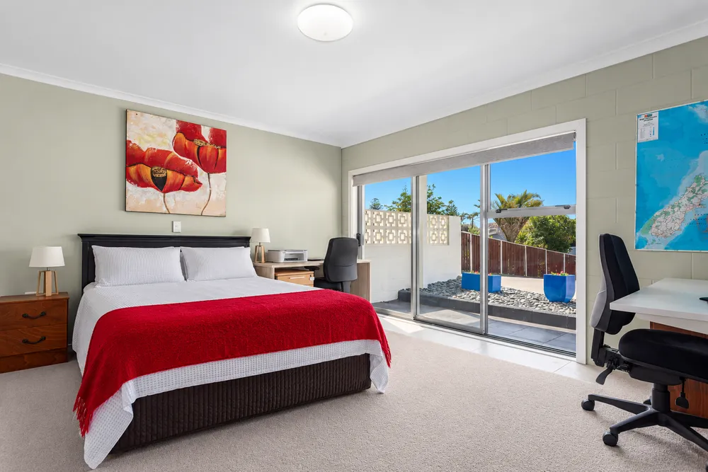 Photos of 38 Hoterini Street