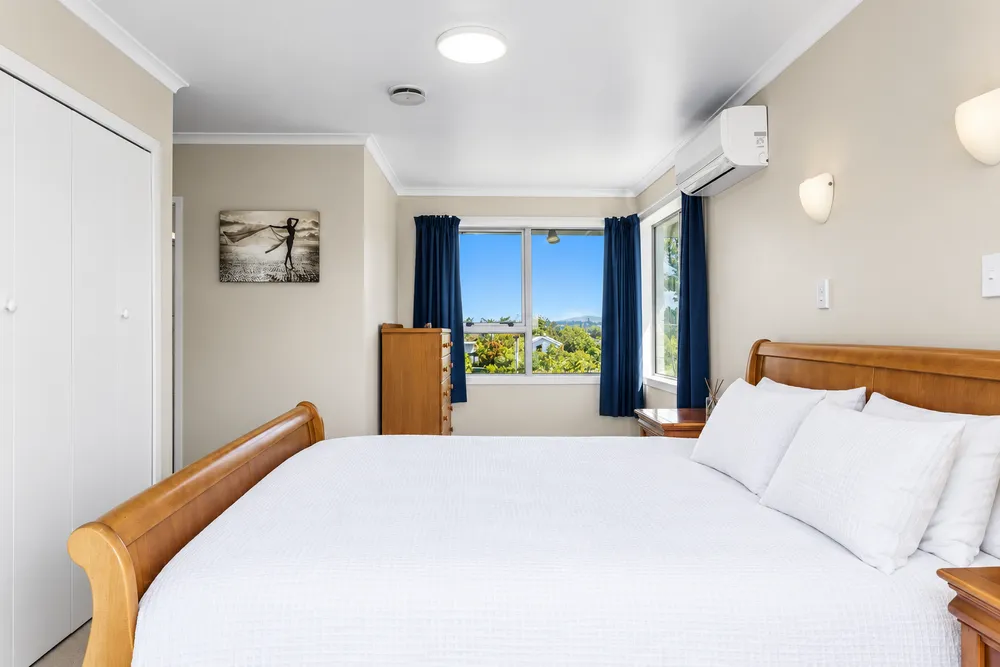 Photos of 38 Hoterini Street