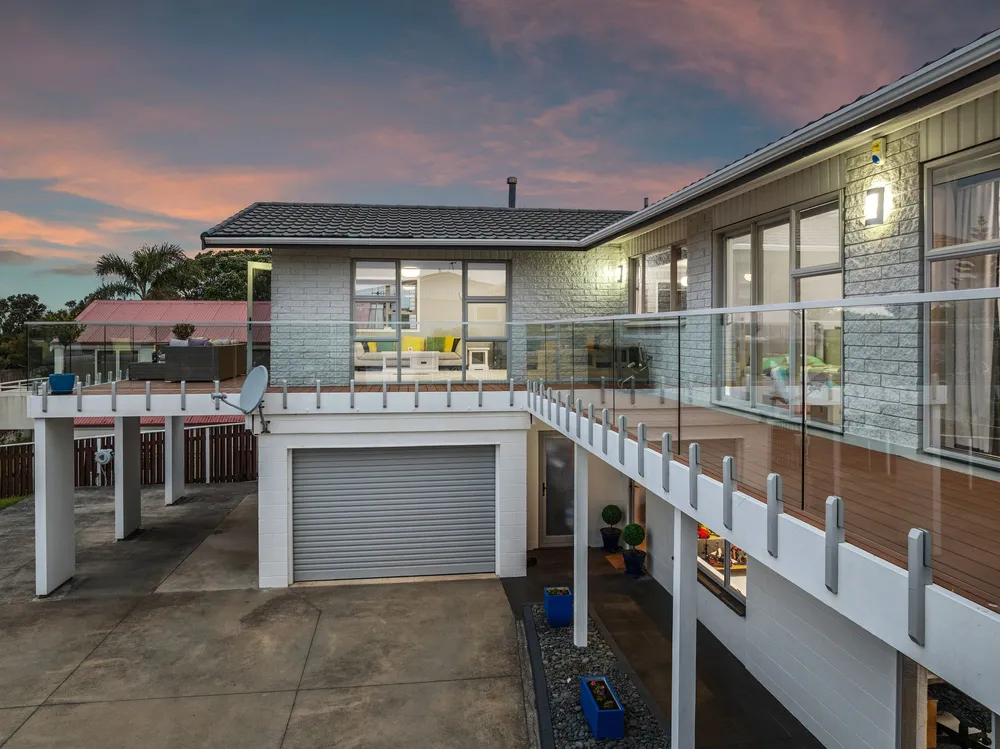 Photos of 38 Hoterini Street