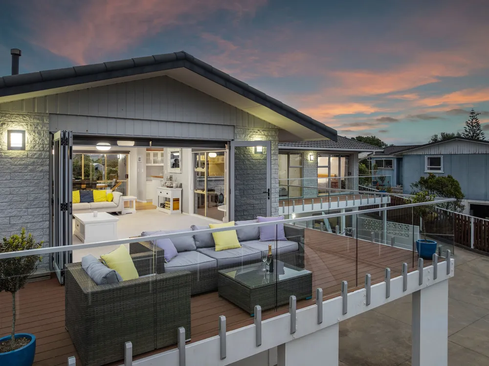 Photos of 38 Hoterini Street