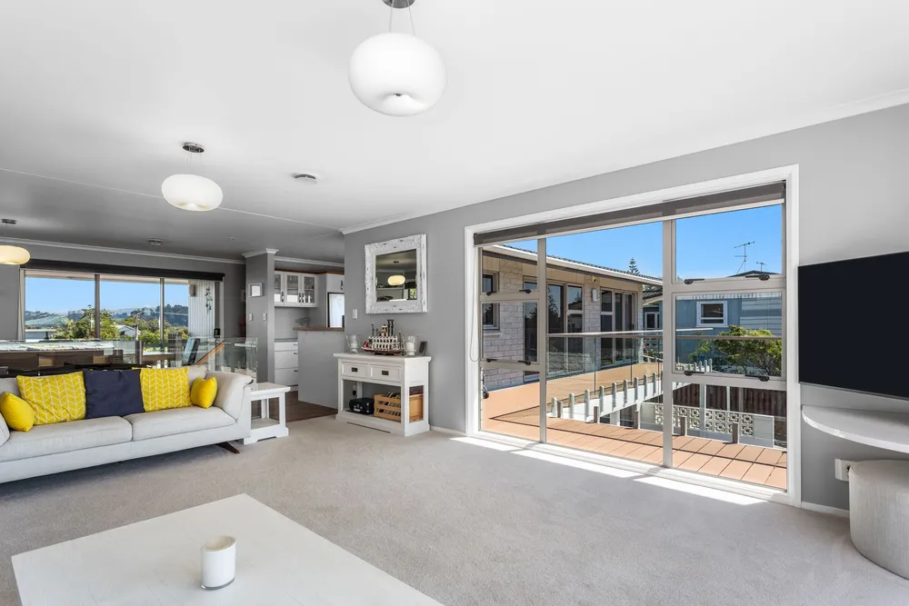 Photos of 38 Hoterini Street