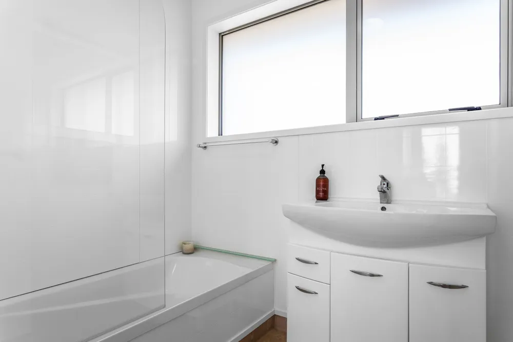 Photos of 38 Hoterini Street