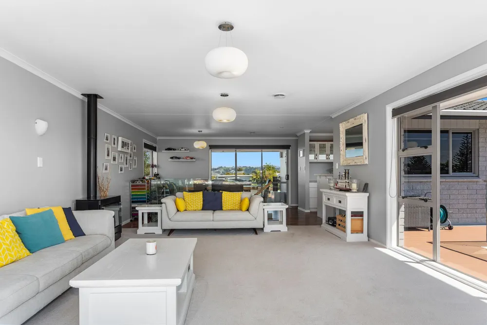 Photos of 38 Hoterini Street