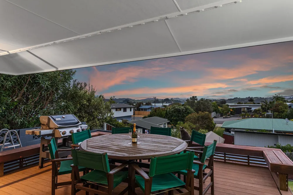 Photos of 38 Hoterini Street