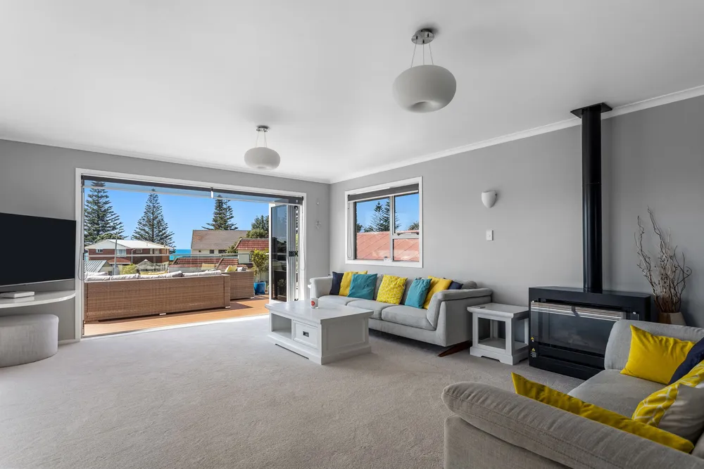 Photos of 38 Hoterini Street