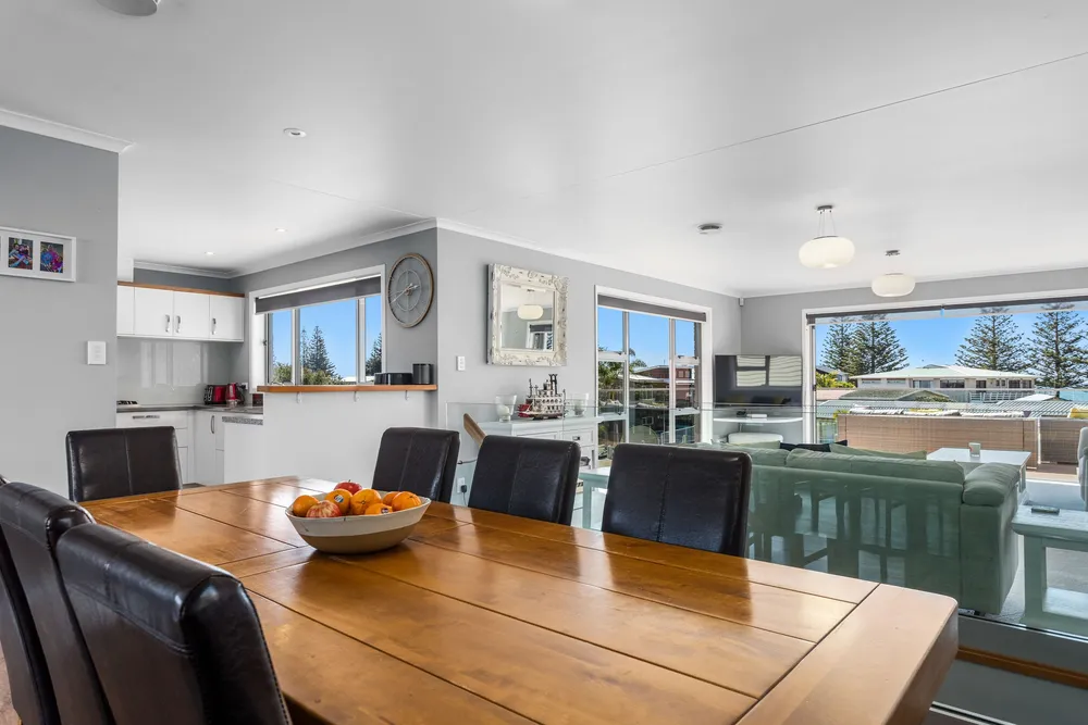 Photos of 38 Hoterini Street
