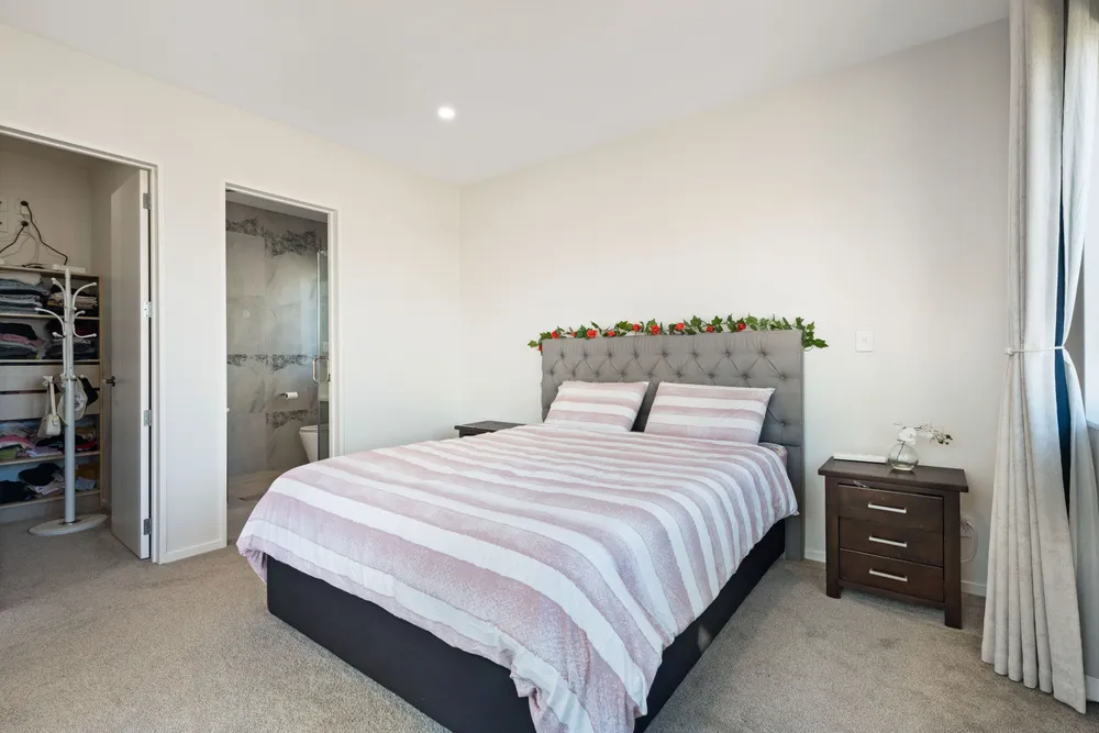 Photos of 15 Bannockburn Road