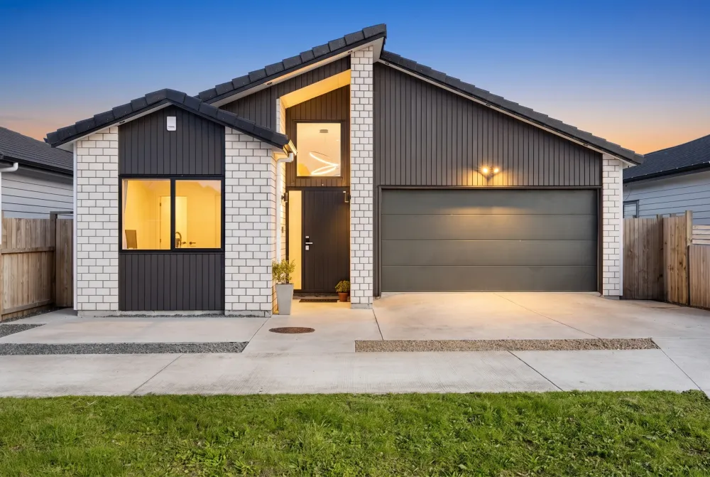 Photos of 15 Bannockburn Road