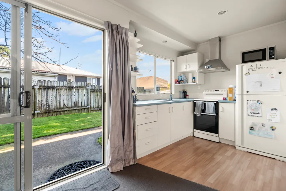 Photos of 4 Sunset Crescent