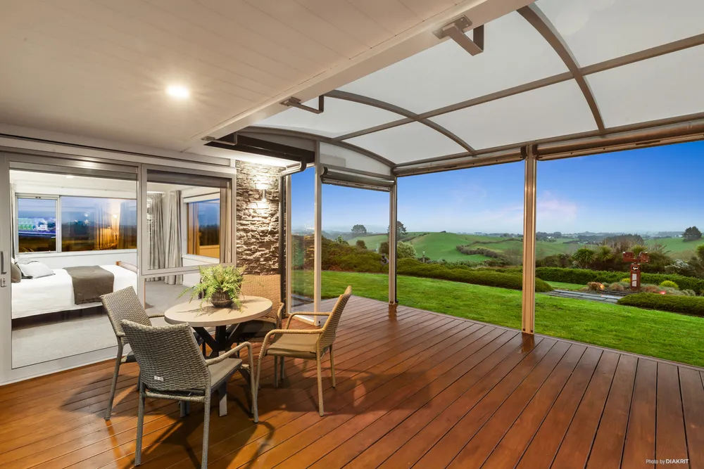 Photos of 356 Dominion Road