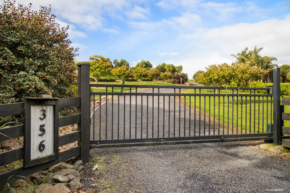Photos of 356 Dominion Road
