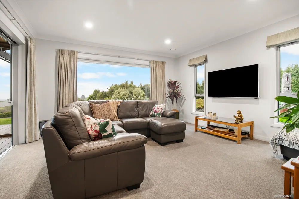 Photos of 356 Dominion Road