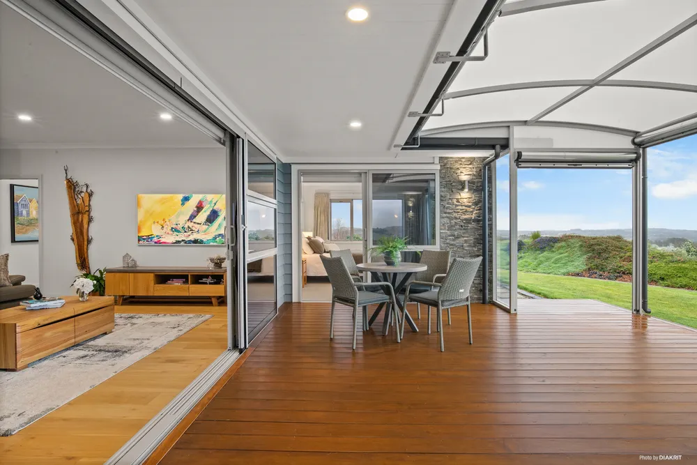 Photos of 356 Dominion Road