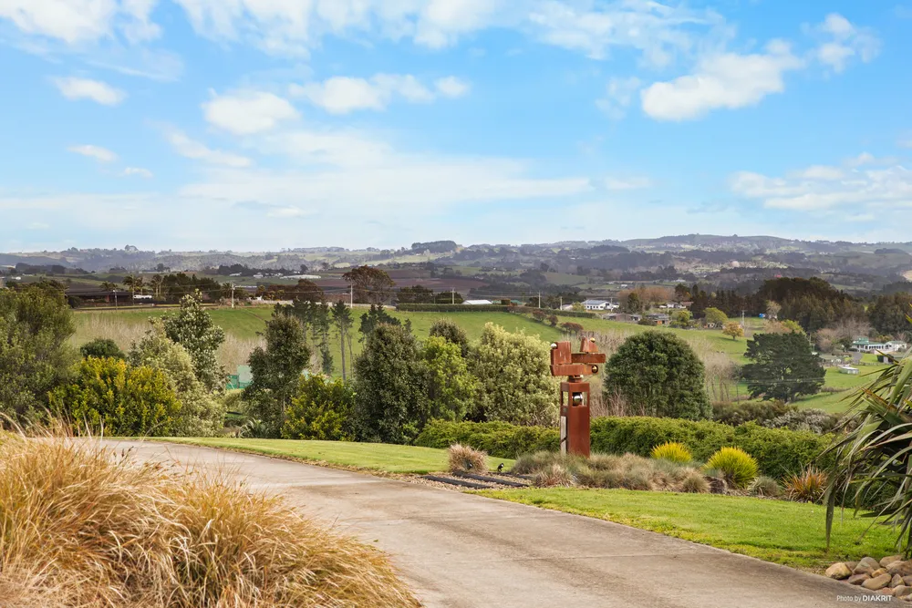 Photos of 356 Dominion Road