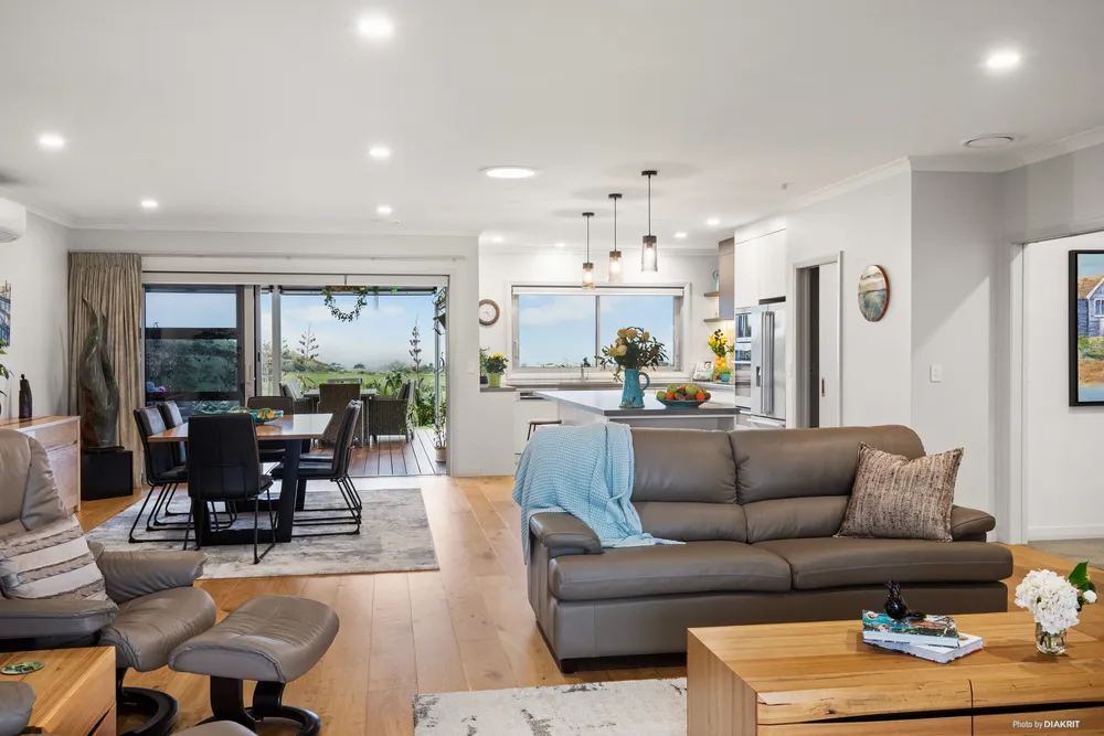 Photos of 356 Dominion Road