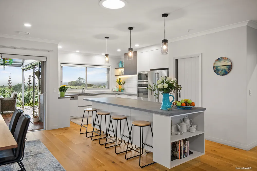 Photos of 356 Dominion Road