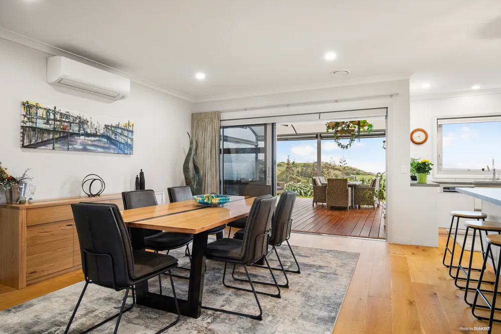 Photos of 356 Dominion Road