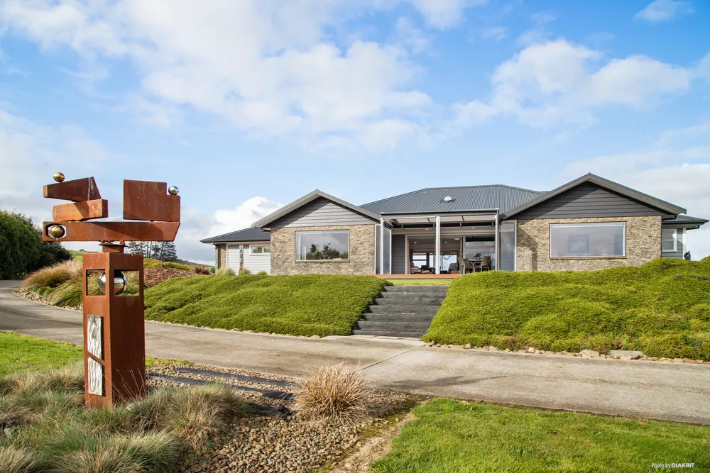 Photos of 356 Dominion Road