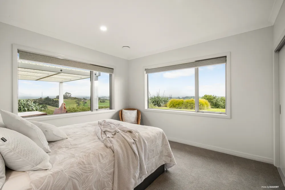 Photos of 356 Dominion Road