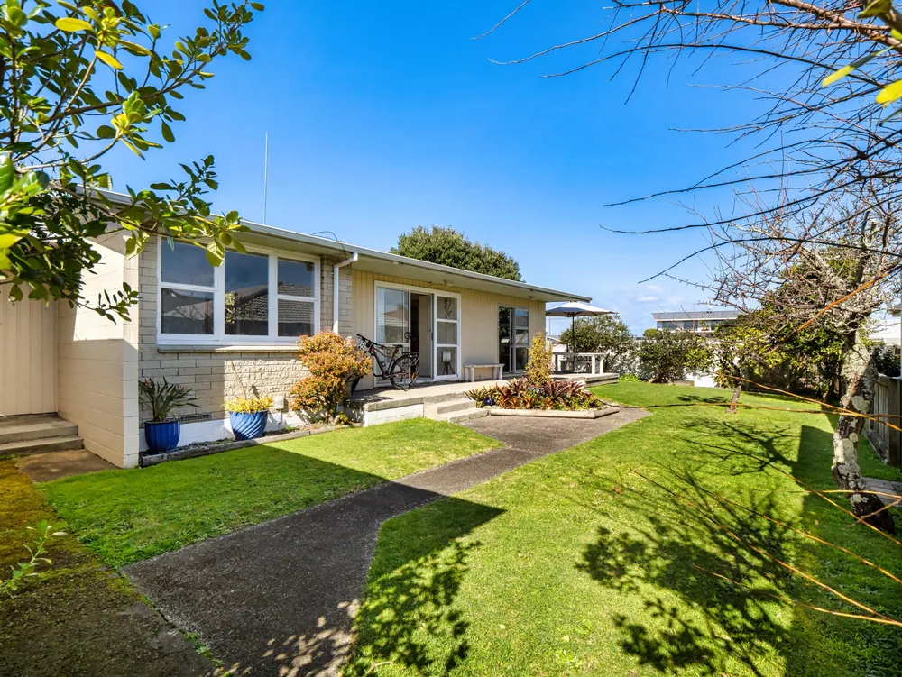 Photos of 110 Valley Road