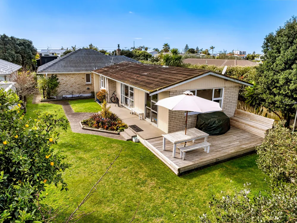Photos of 110 Valley Road