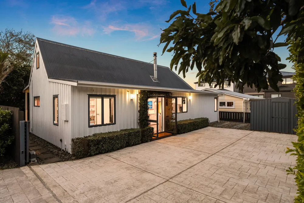 Photos of 11A Wellesley Road