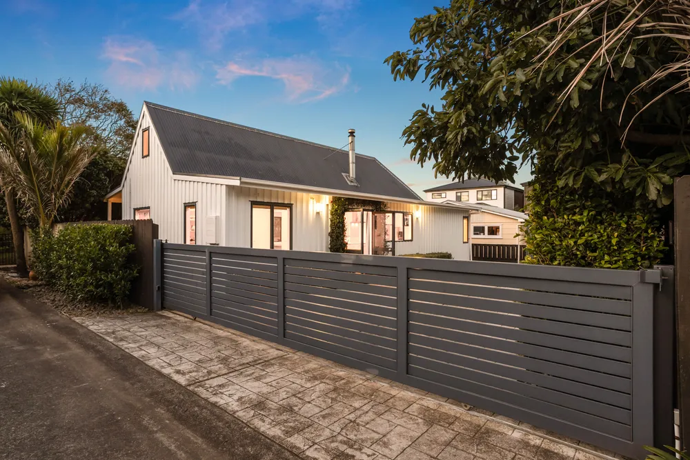 Photos of 11A Wellesley Road