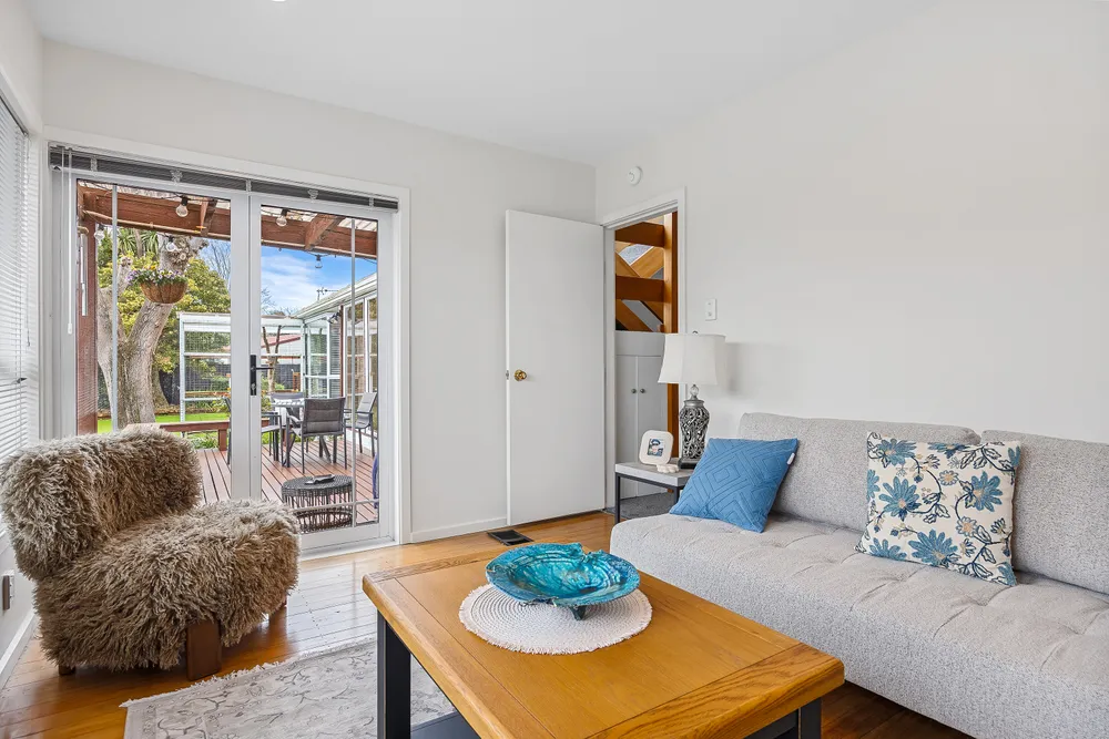 Photos of 32 Mountfort Street
