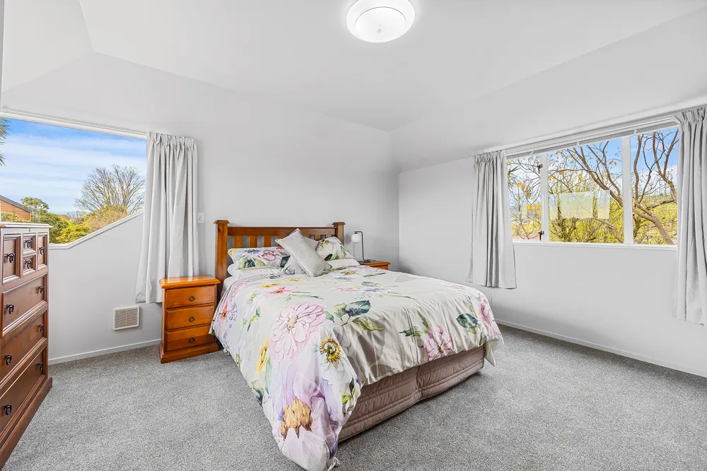 Photos of 32 Mountfort Street