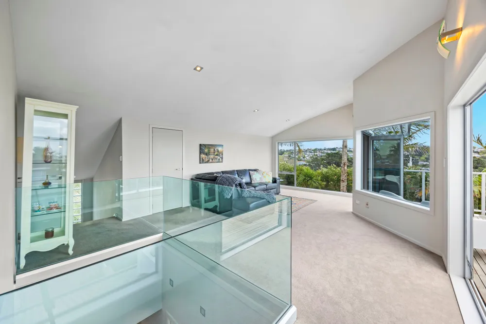 Photos of 151 Pah Road