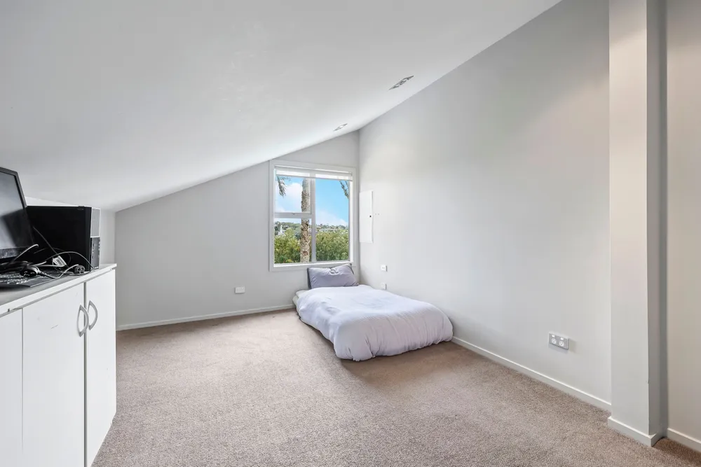 Photos of 151 Pah Road