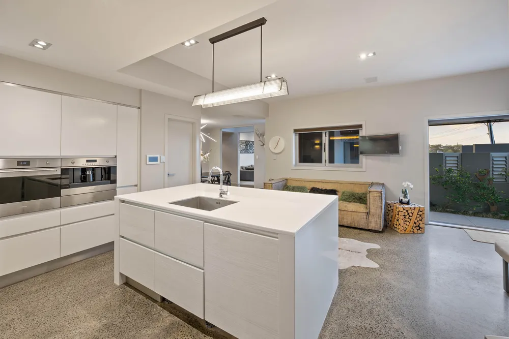 Photos of 151 Pah Road