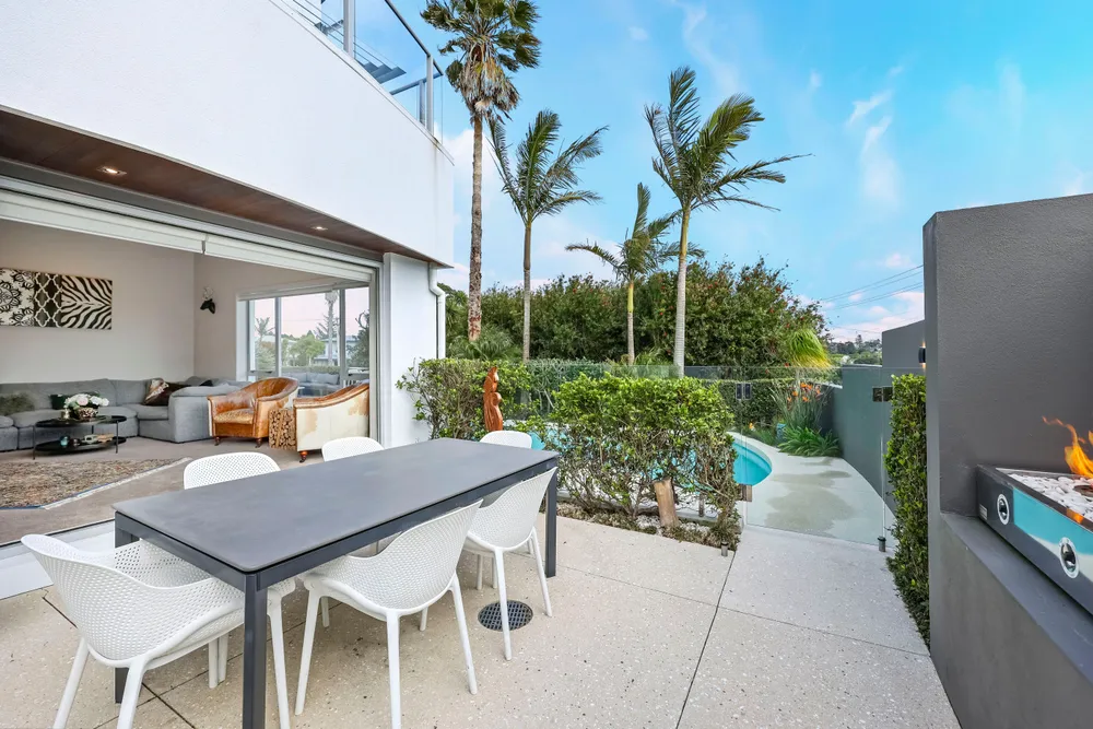 Photos of 151 Pah Road
