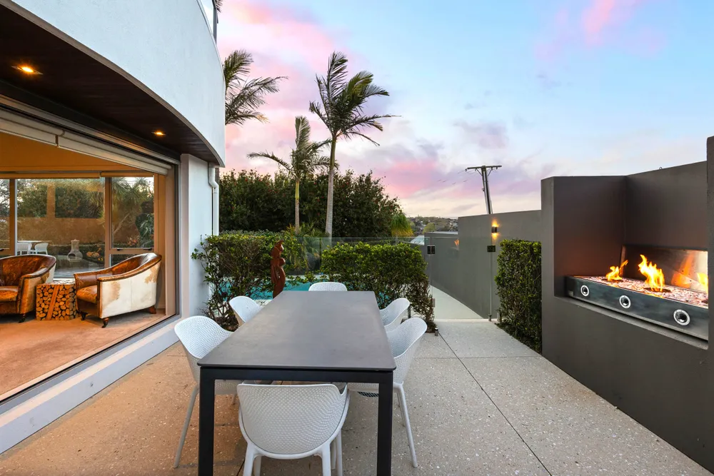Photos of 151 Pah Road