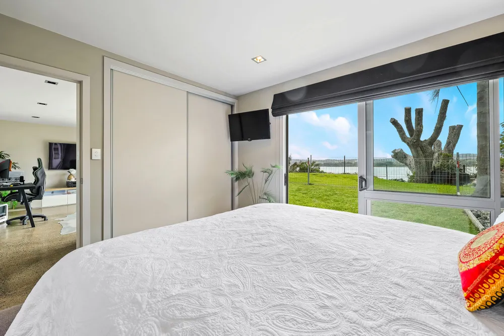 Photos of 151 Pah Road