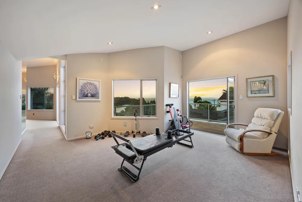 Photos of 151 Pah Road