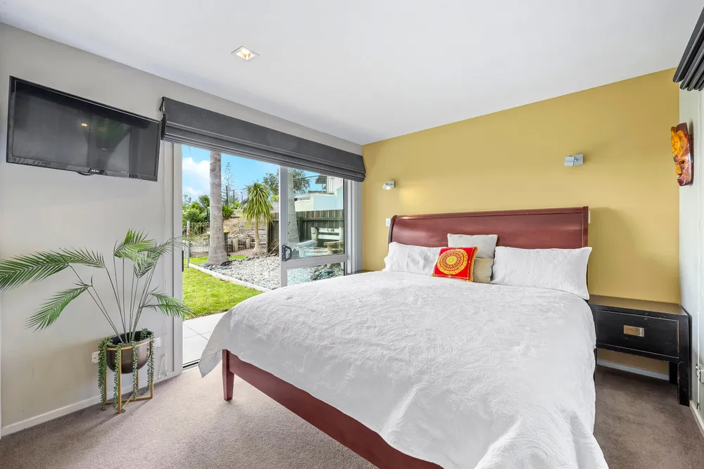 Photos of 151 Pah Road