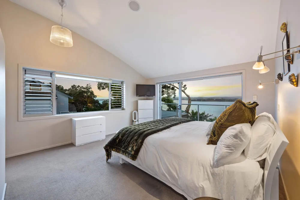 Photos of 151 Pah Road