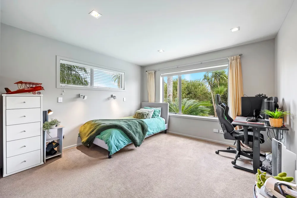 Photos of 151 Pah Road