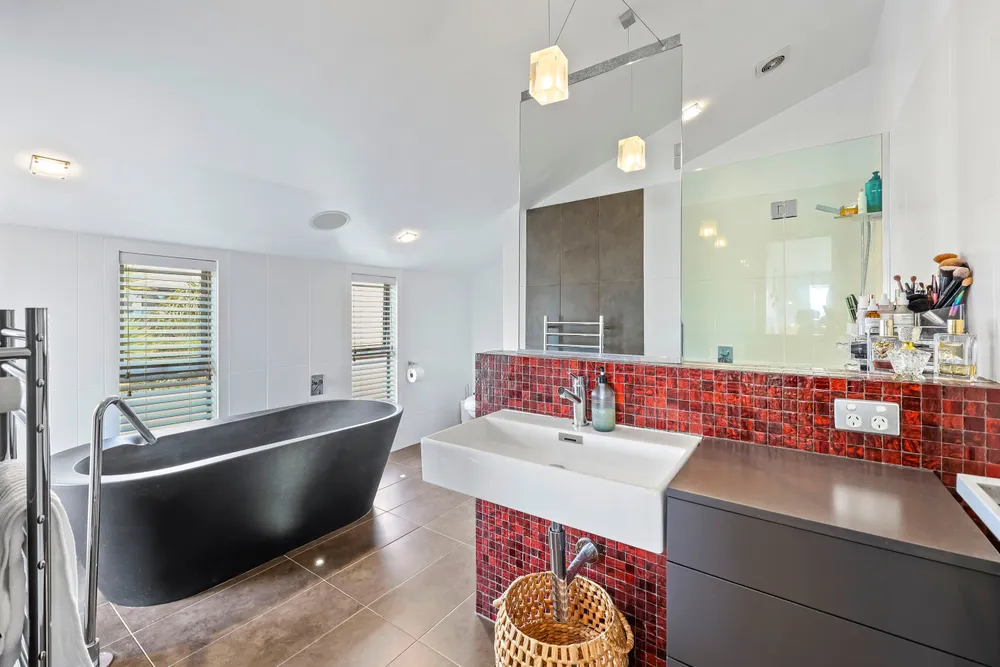 Photos of 151 Pah Road