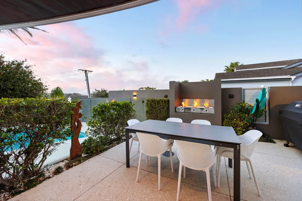 Photos of 151 Pah Road