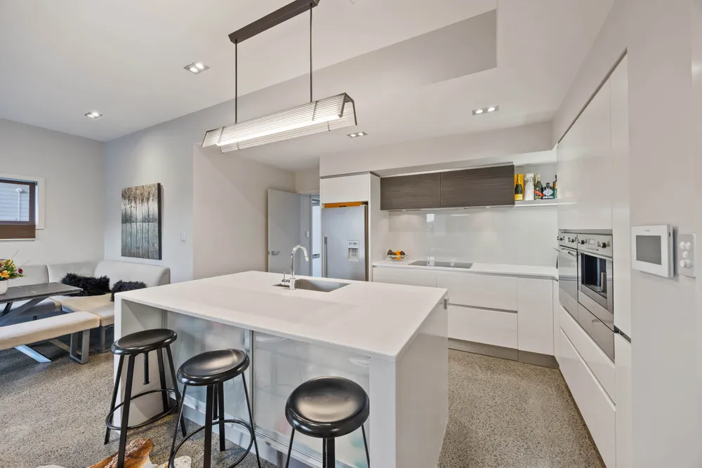 Photos of 151 Pah Road