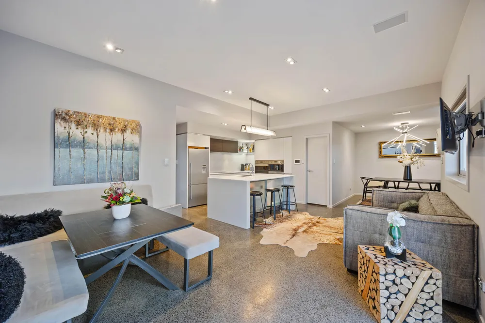 Photos of 151 Pah Road
