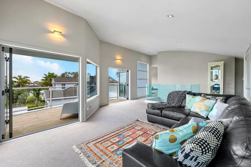 Photos of 151 Pah Road