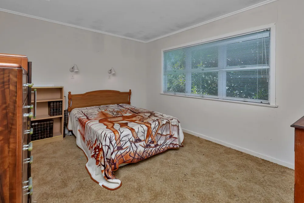 Photos of 2044 Whananaki North Road