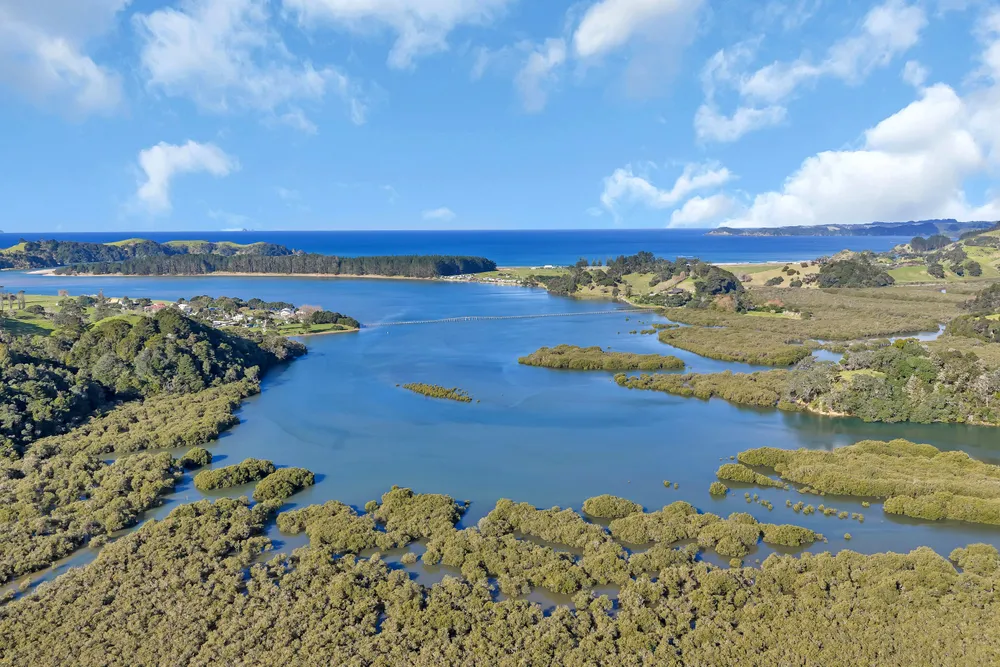 Photos of 2044 Whananaki North Road