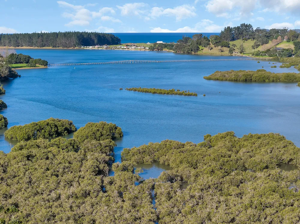 Photos of 2044 Whananaki North Road